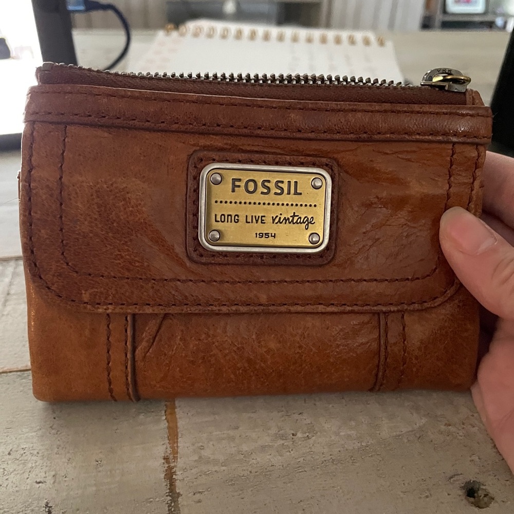 Fossil wallet